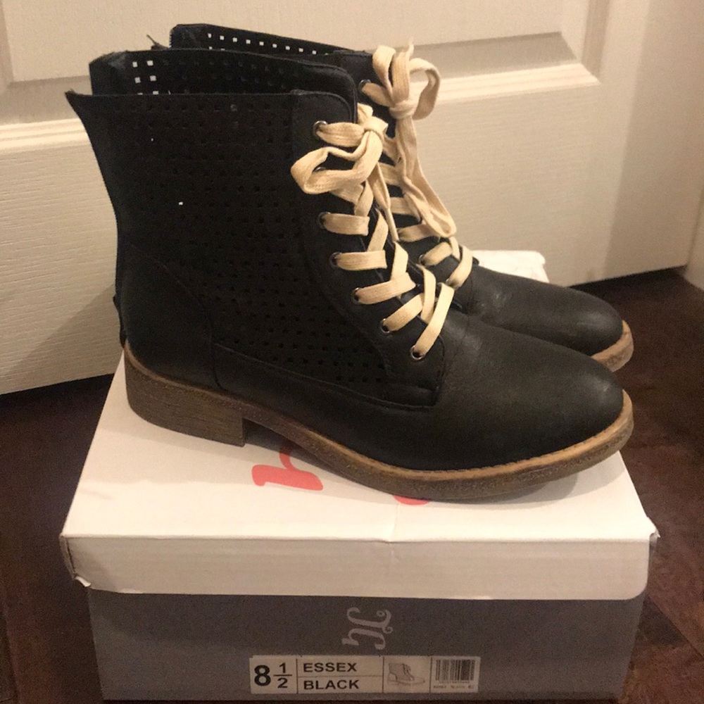 Black boots